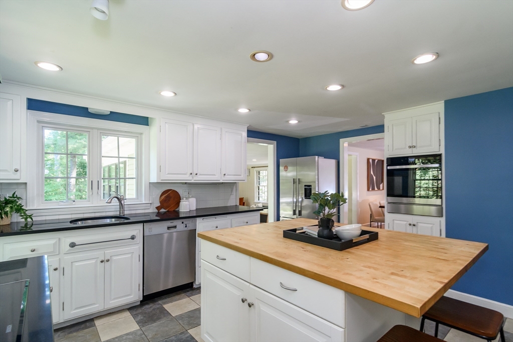 6 Brewster Property Photo 7