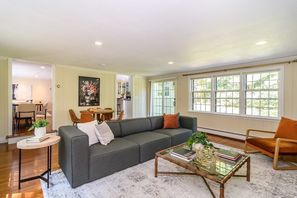 6 Brewster Property Photo 9