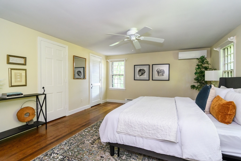 6 Brewster Property Photo 13