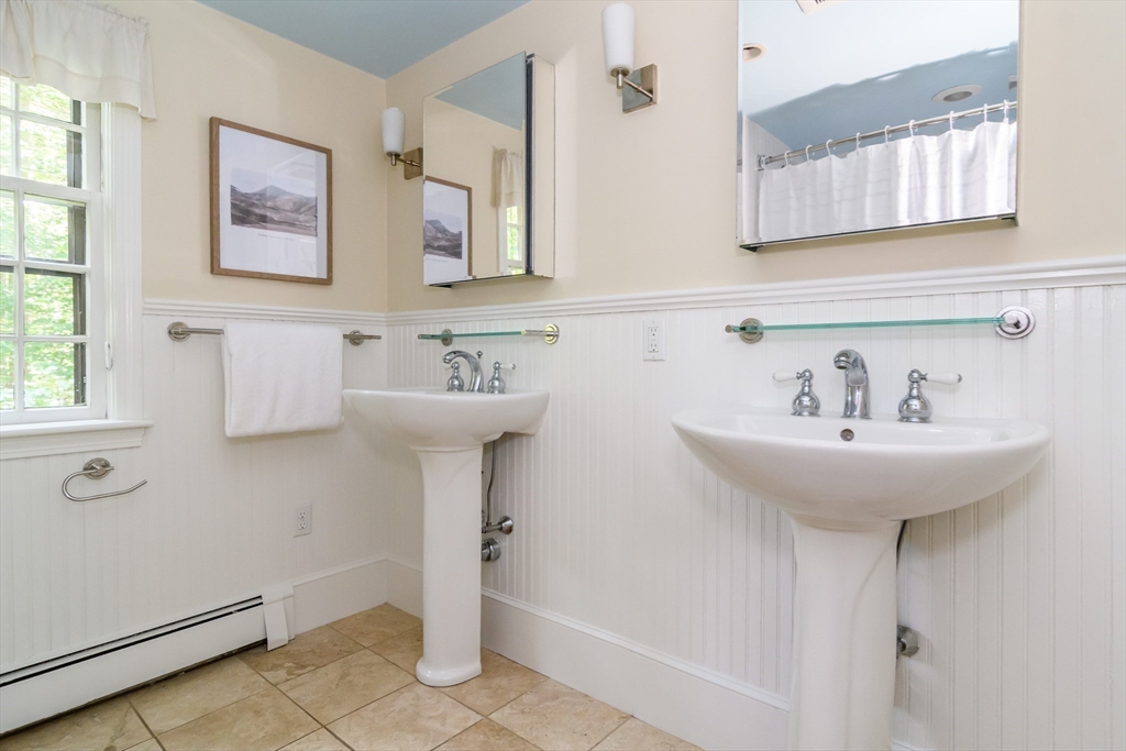 6 Brewster Property Photo 15