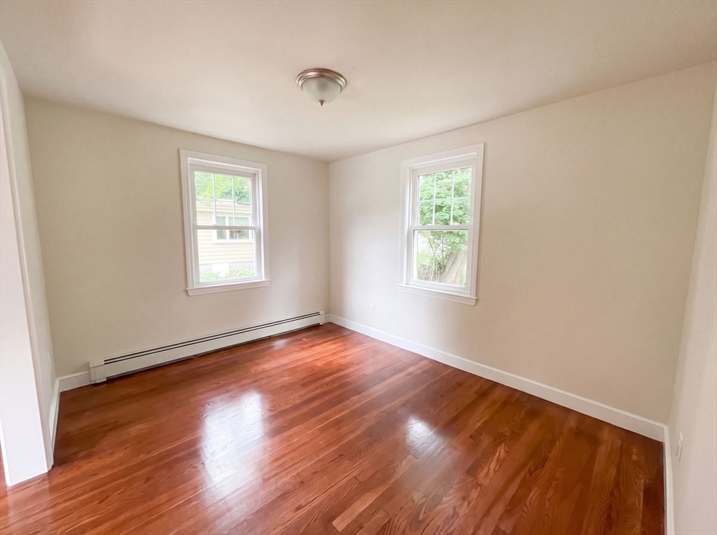 48 Woodlawn St Property Photo 7