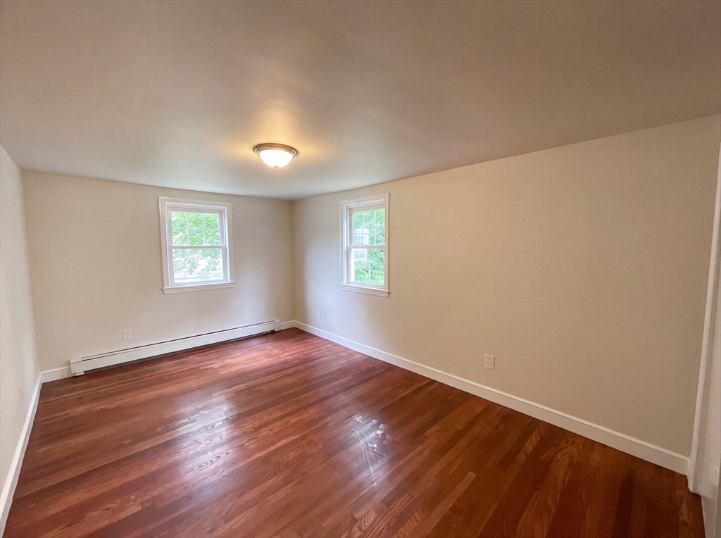48 Woodlawn St Property Photo 11