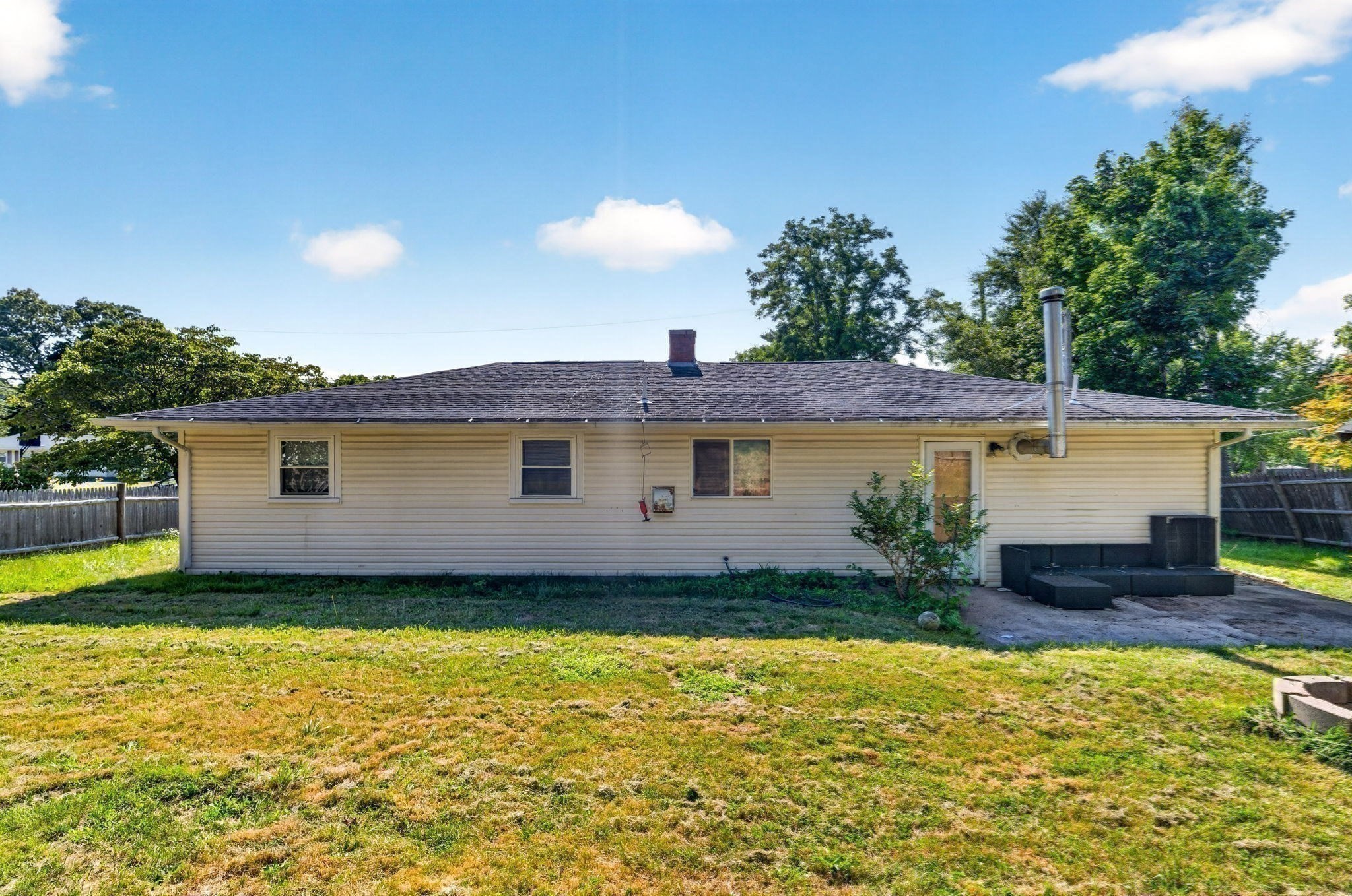 99 Connell Ave Property Photo 17
