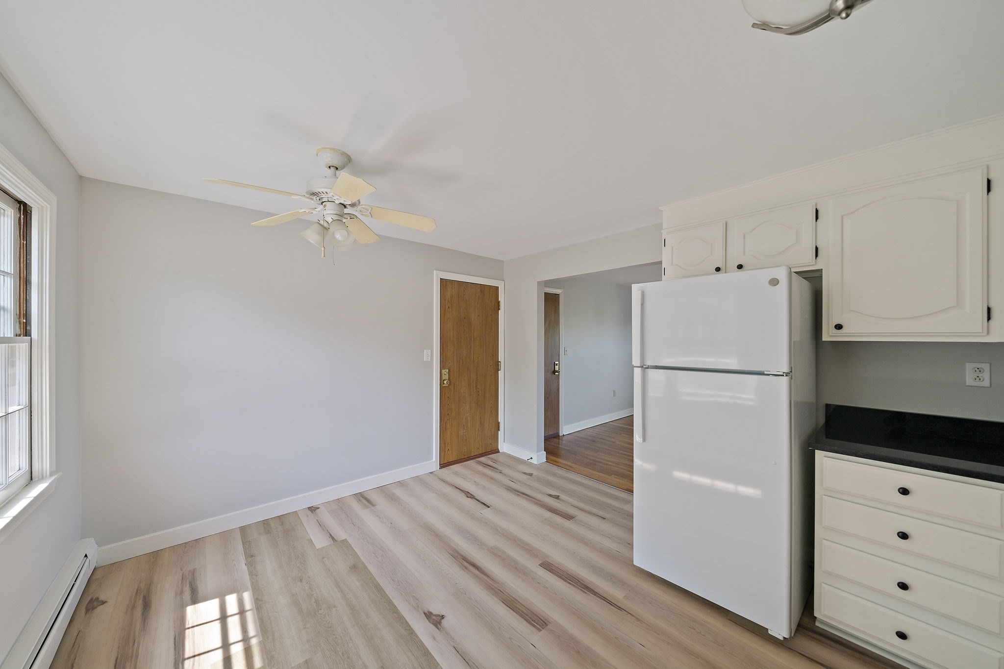 777 Washington St # F Property Photo 3