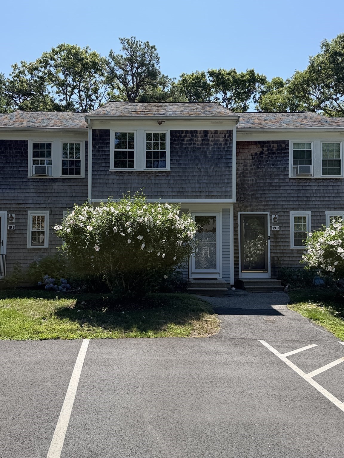 300 Falmouth Rd # 19c Property Photo 4