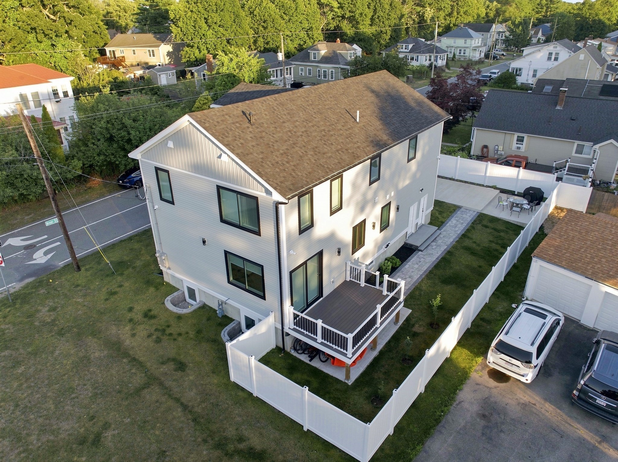 7 Breer St Property Photo 2