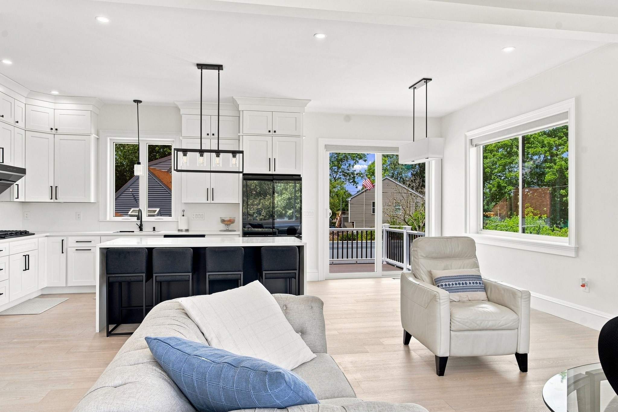 7 Breer St Property Photo 6