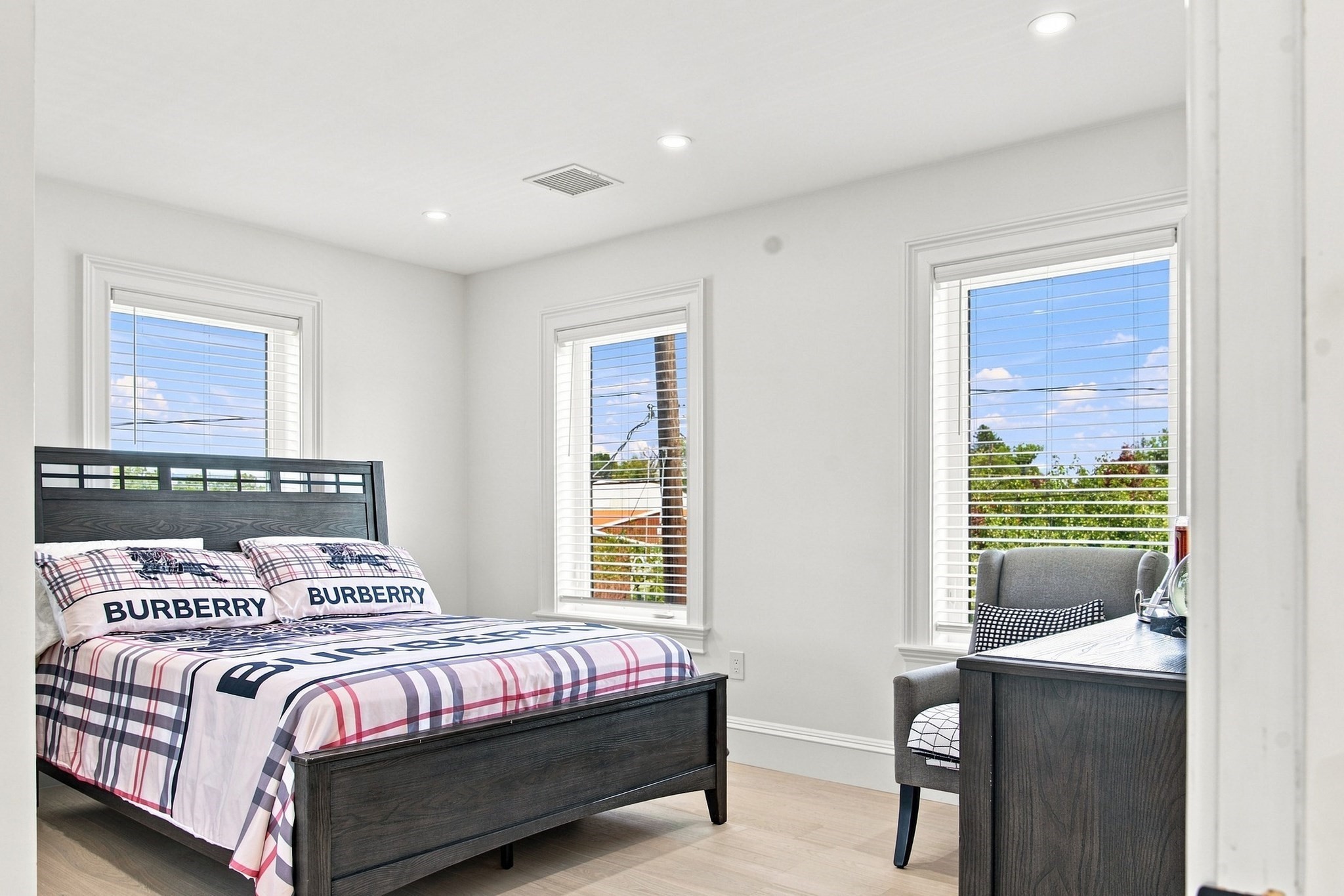 7 Breer St Property Photo 23
