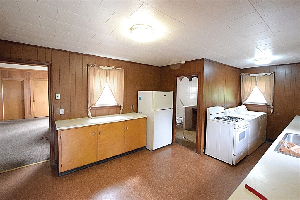12 Presbrey Ct Property Photo 2