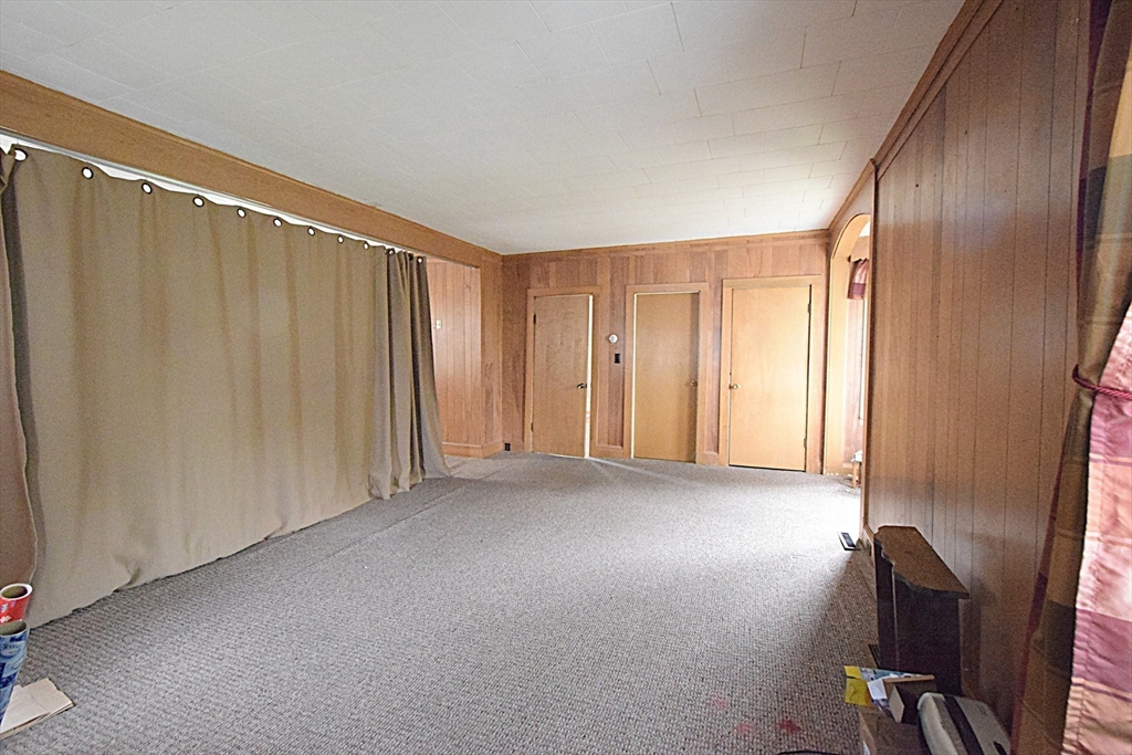 12 Presbrey Ct Property Photo 4