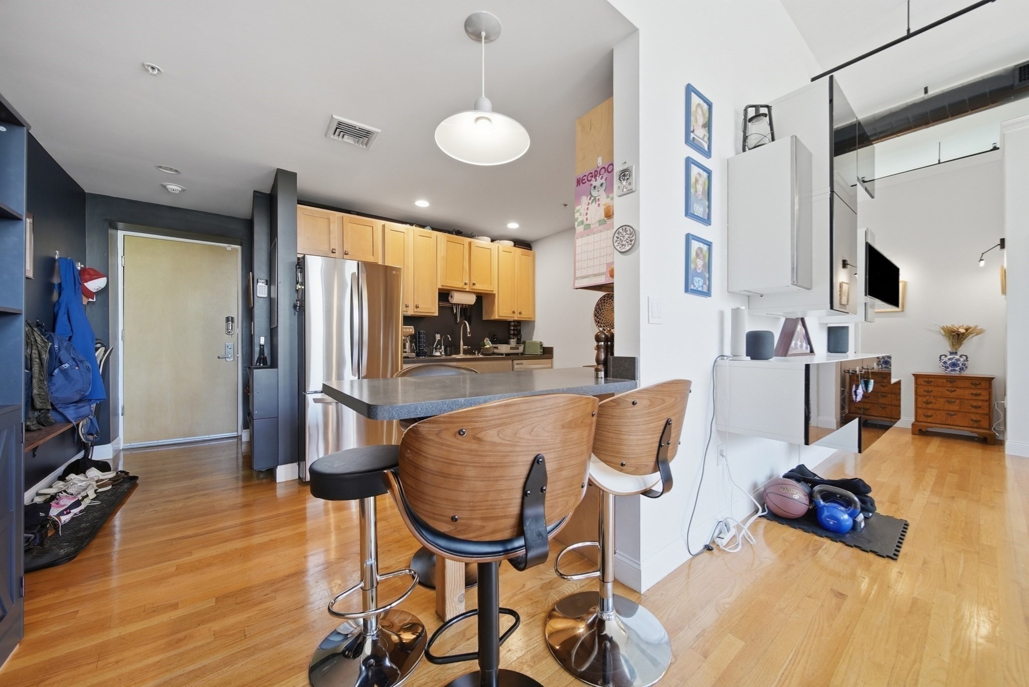 220 Spencer Ave # 104 Property Photo 6