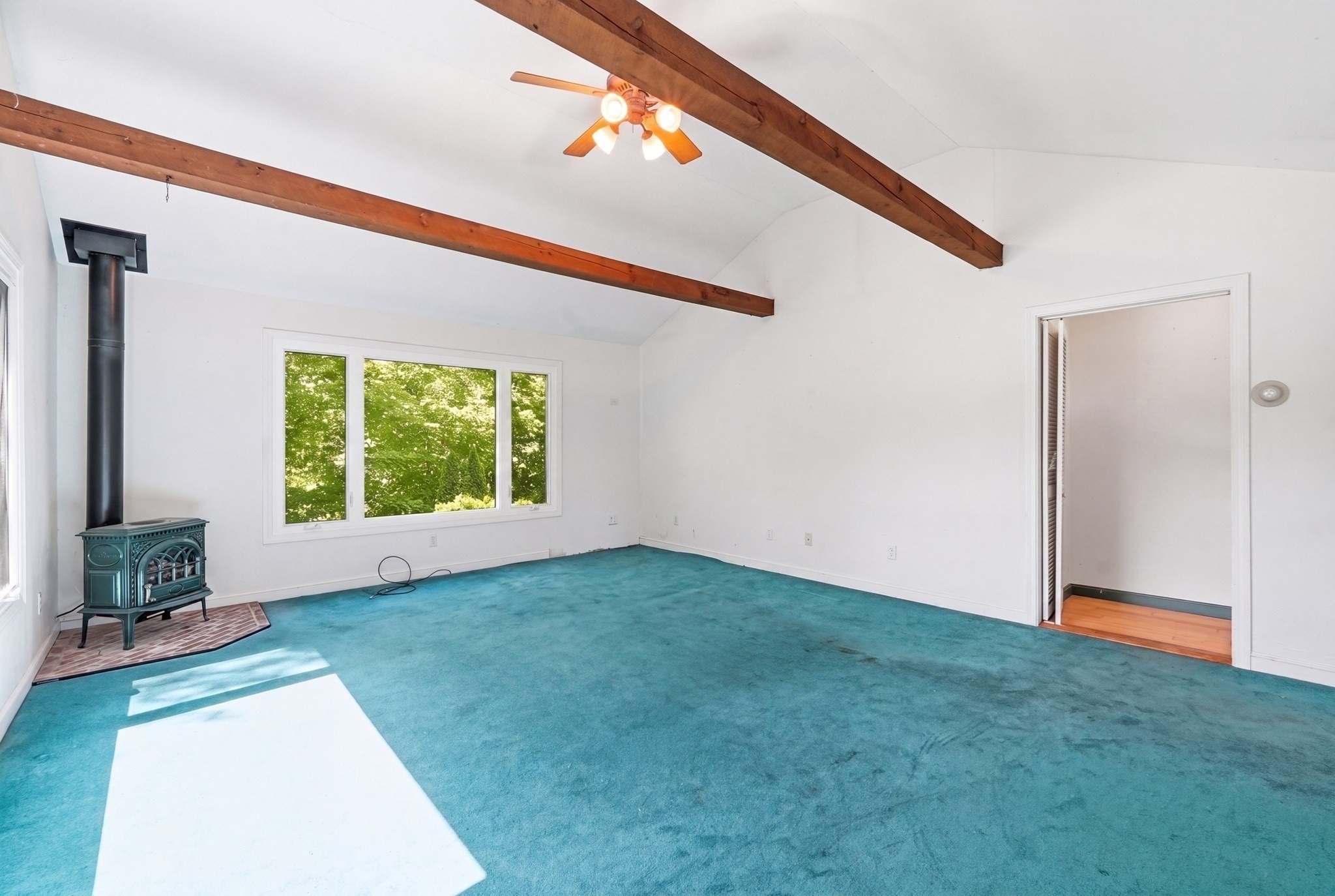 66 Pierce Rd Property Photo 12