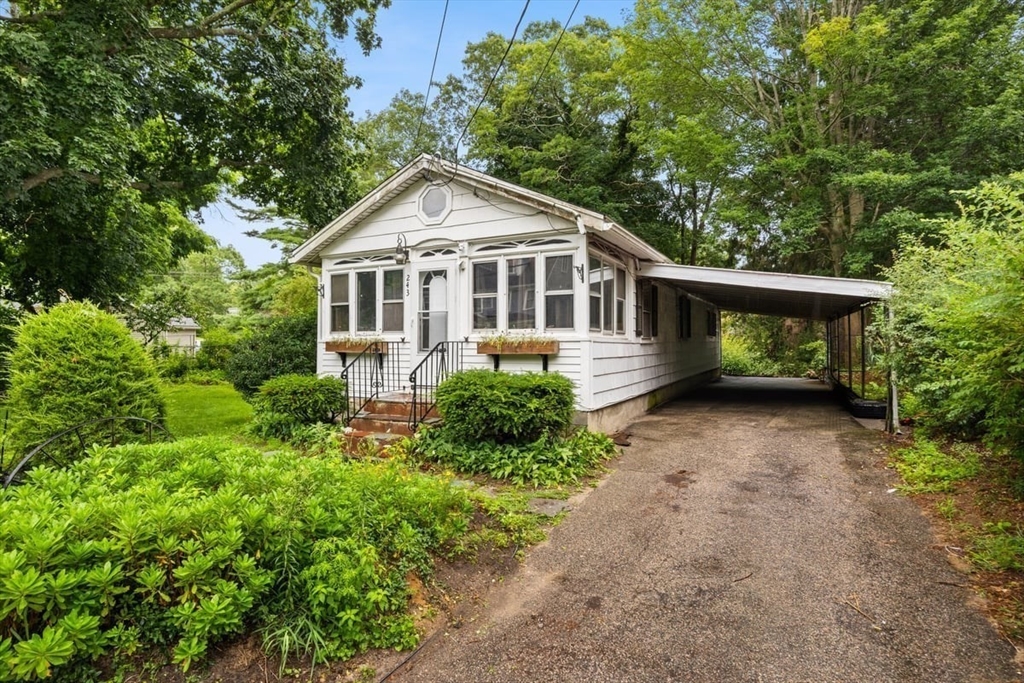 243 Bartlett Road Property Photo 2