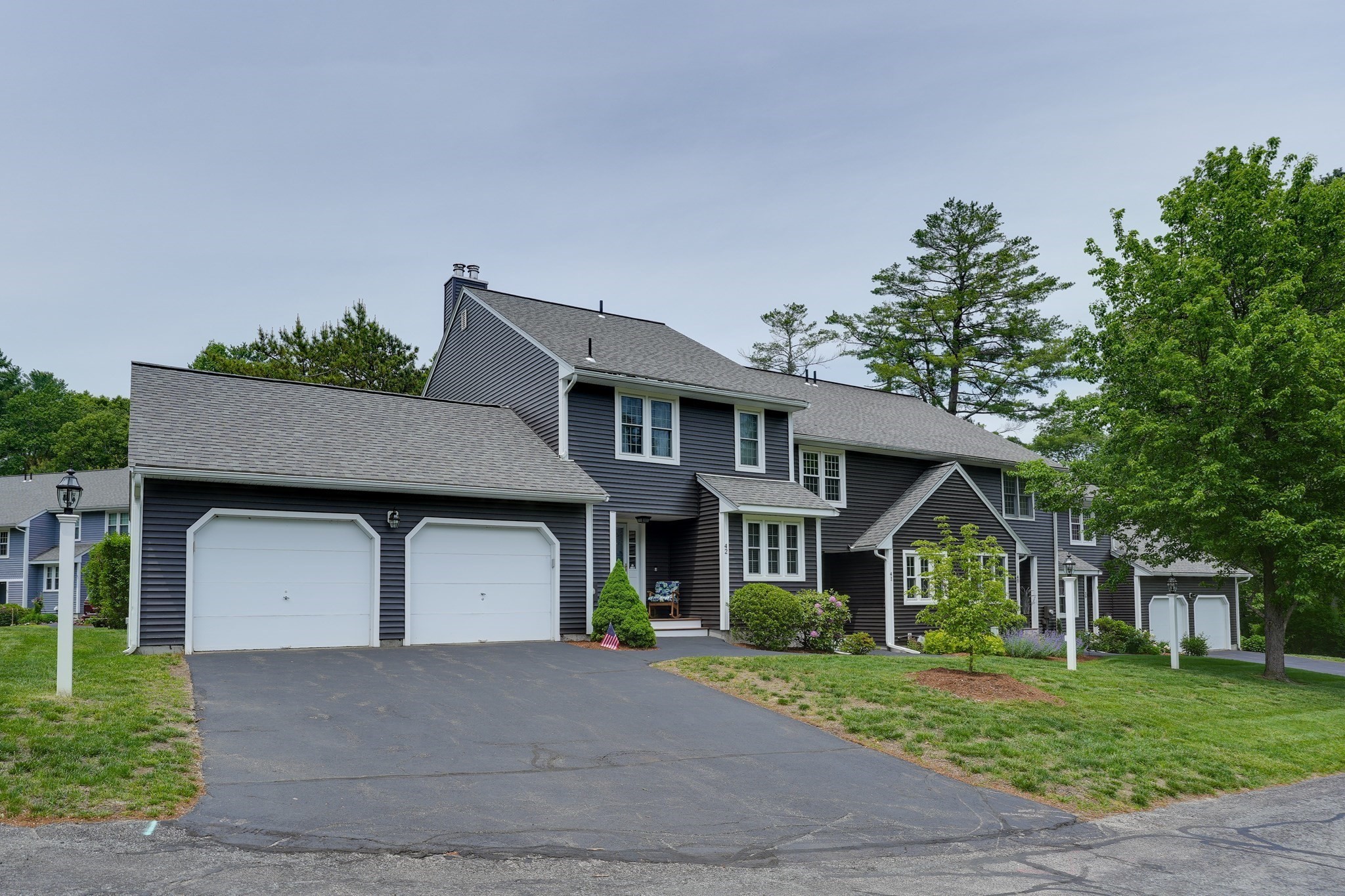 42 Laurelwood Drive # 42 Property Photo 3