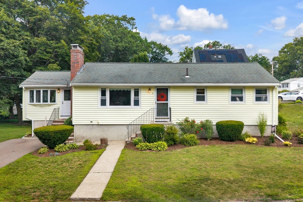 5 Walters Ave Property Photo 1