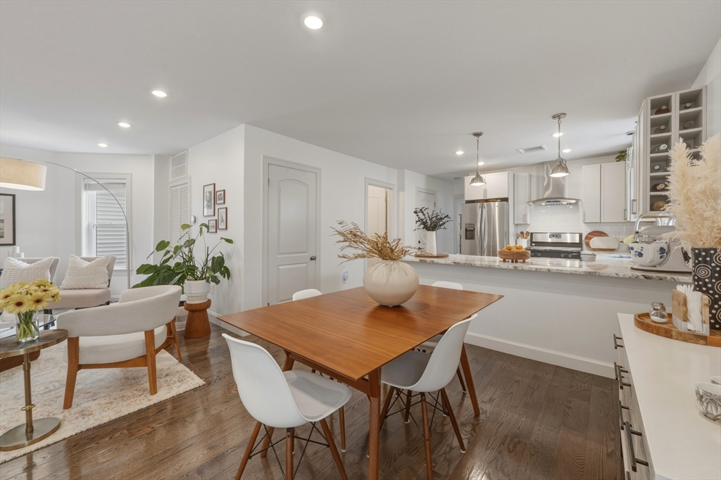 22 Otis St # 1 Property Photo 3