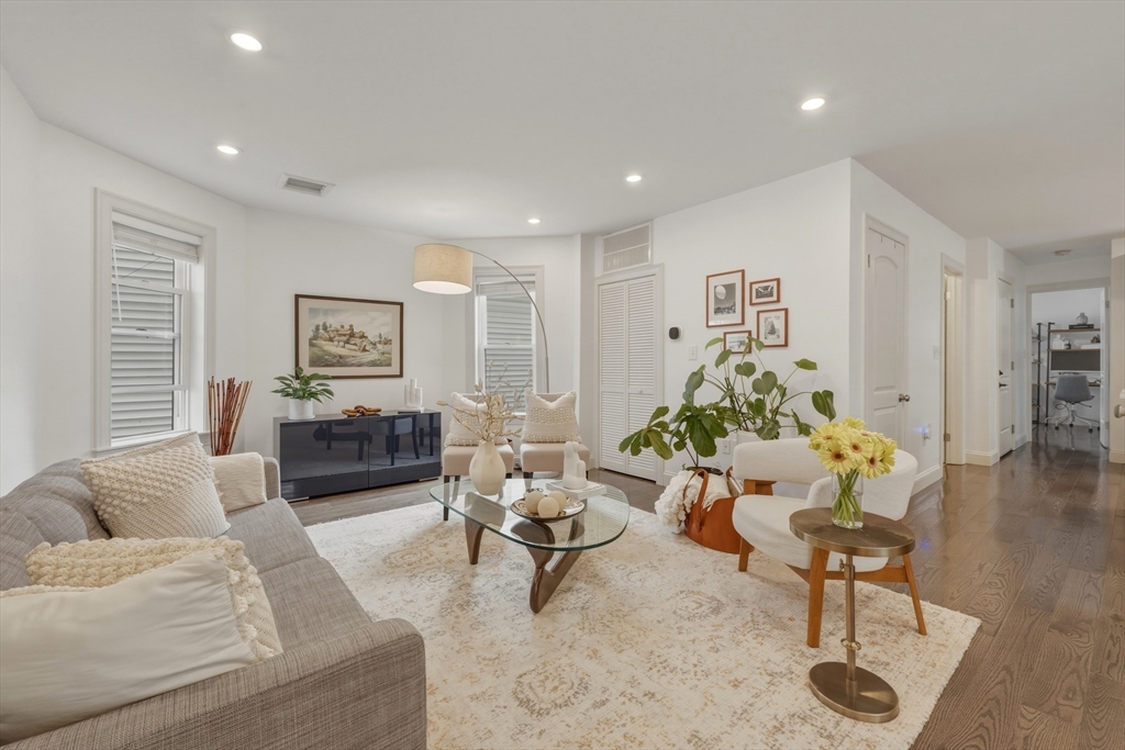 22 Otis St # 1 Property Photo 12