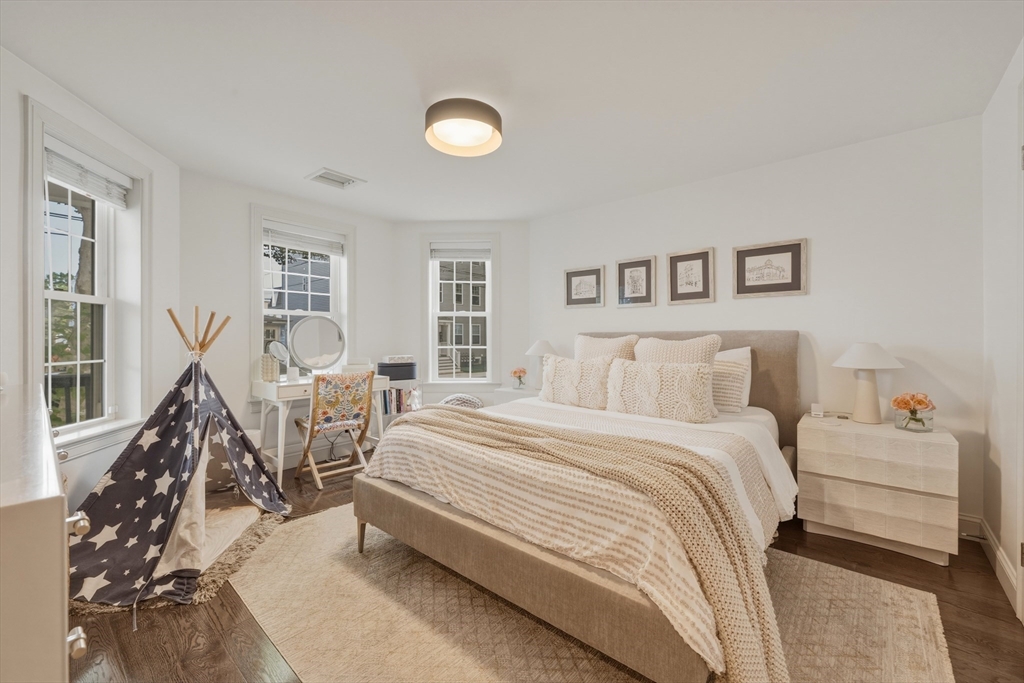 22 Otis St # 1 Property Photo 15