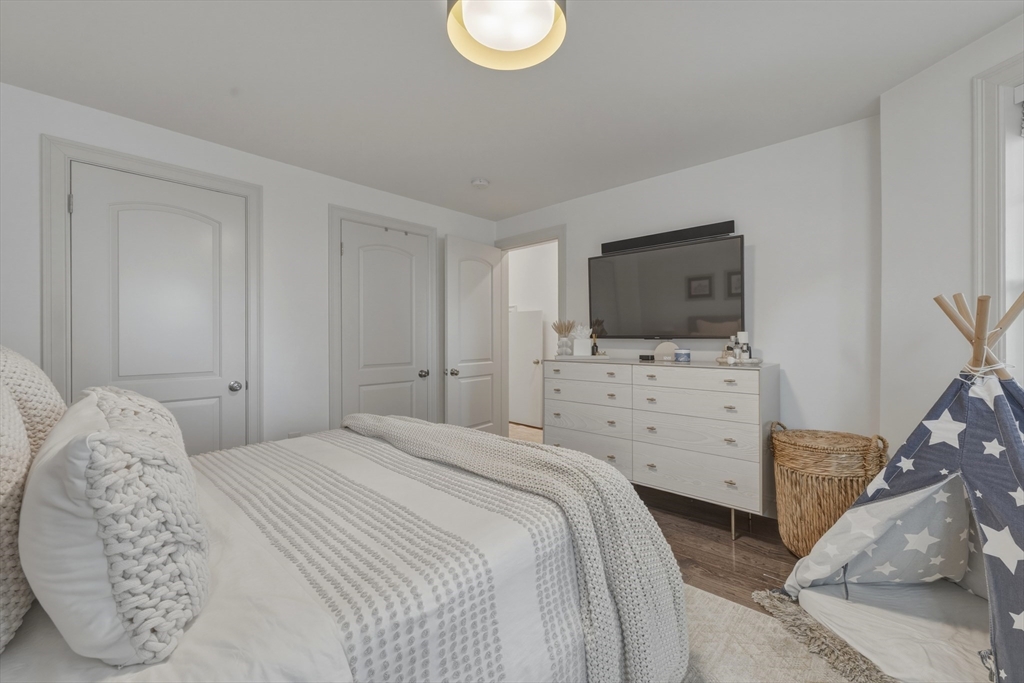22 Otis St # 1 Property Photo 17