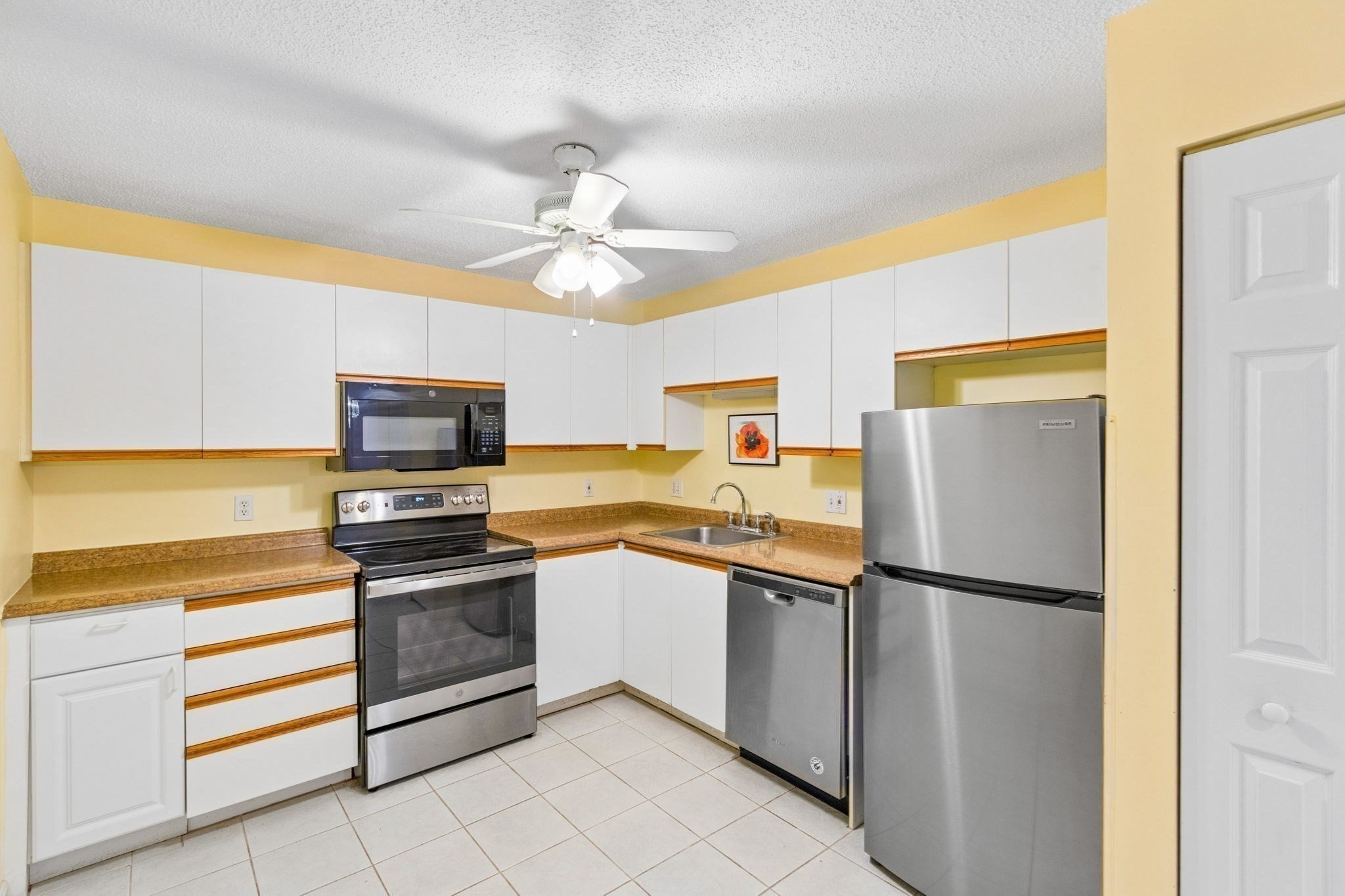 3920 Mystic Valley Parkway # 709 Property Photo 3