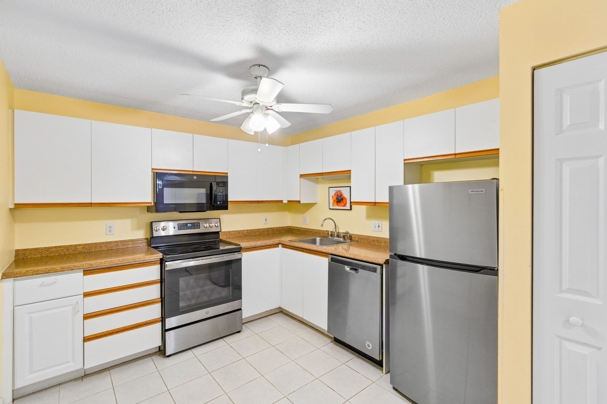 3920 Mystic Valley Parkway # 709 Property Photo 4