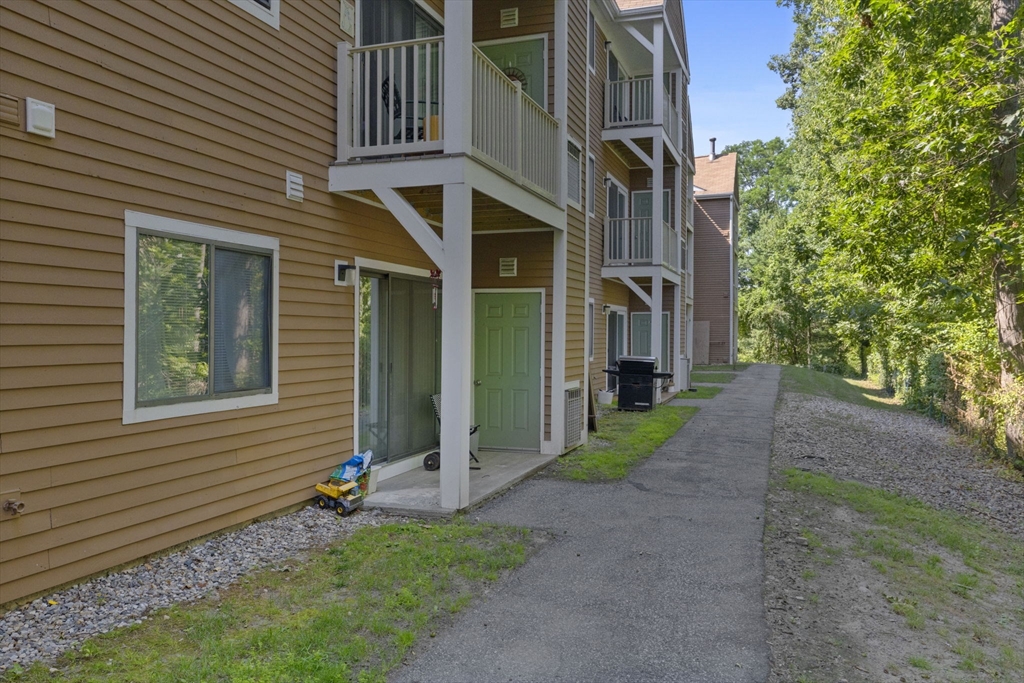 34 Steeplechase Ct # 34 Property Photo 13