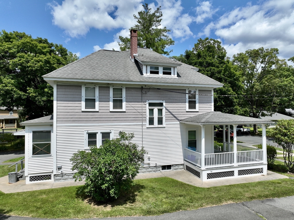 4 Davis St Property Photo 2