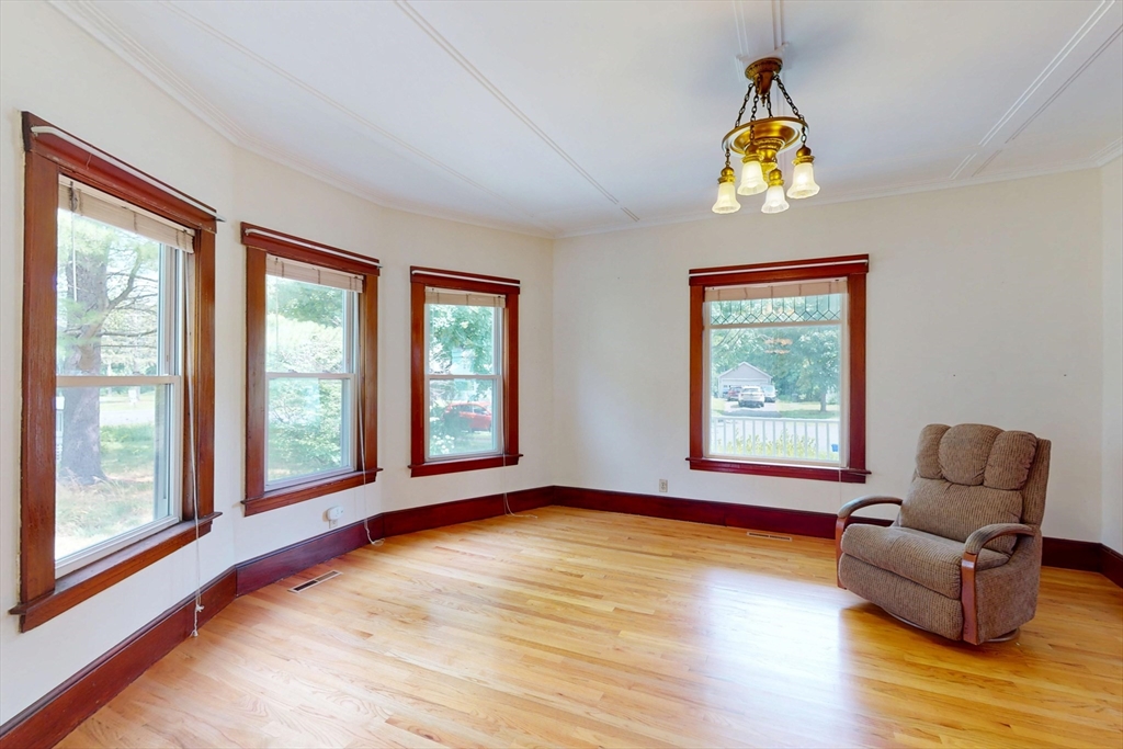 4 Davis St Property Photo 12