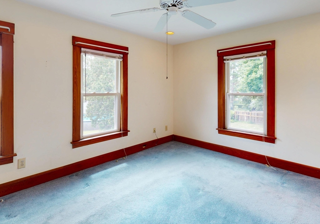 4 Davis St Property Photo 25