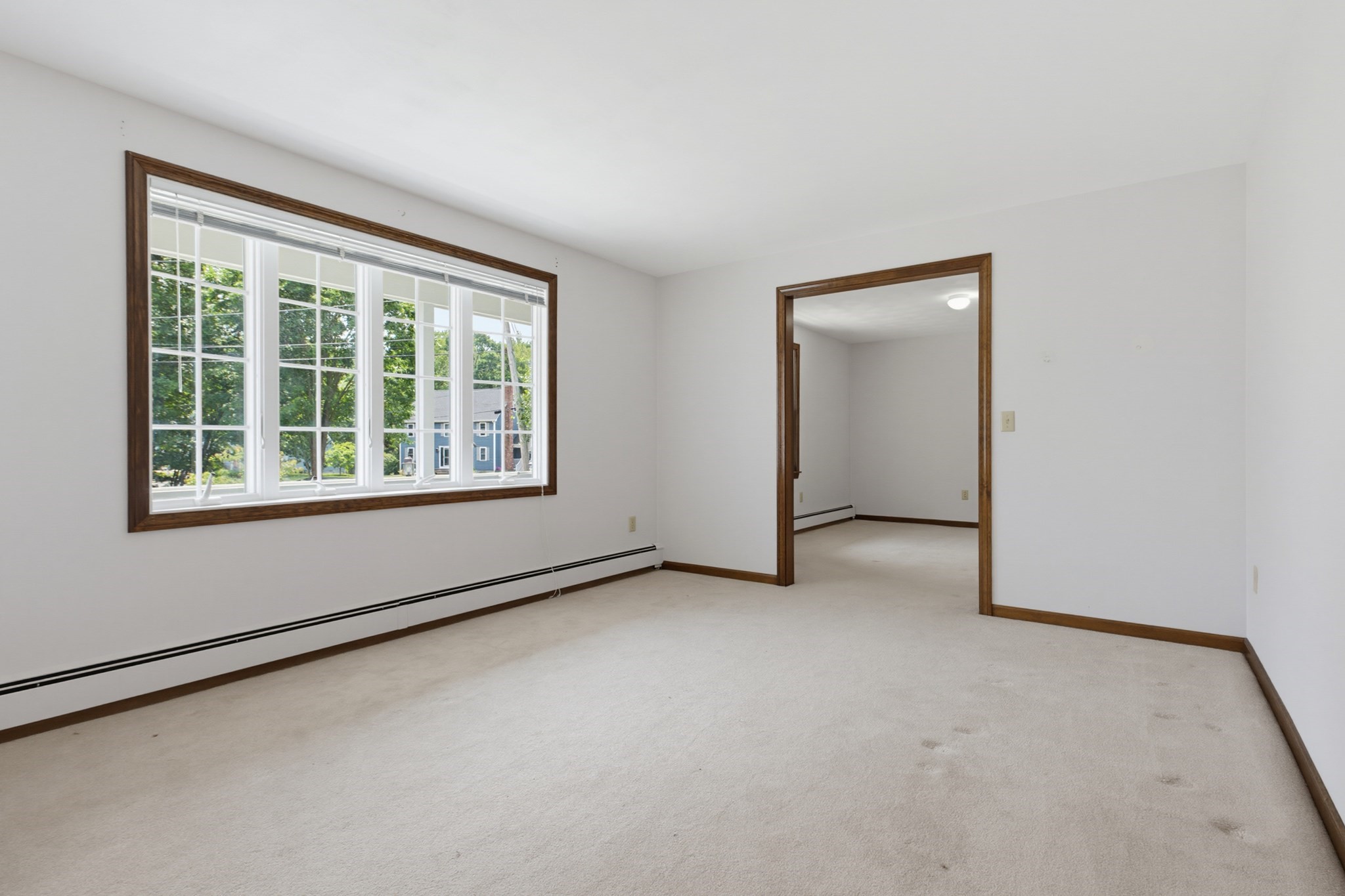 110 Colonial Road Property Photo 5