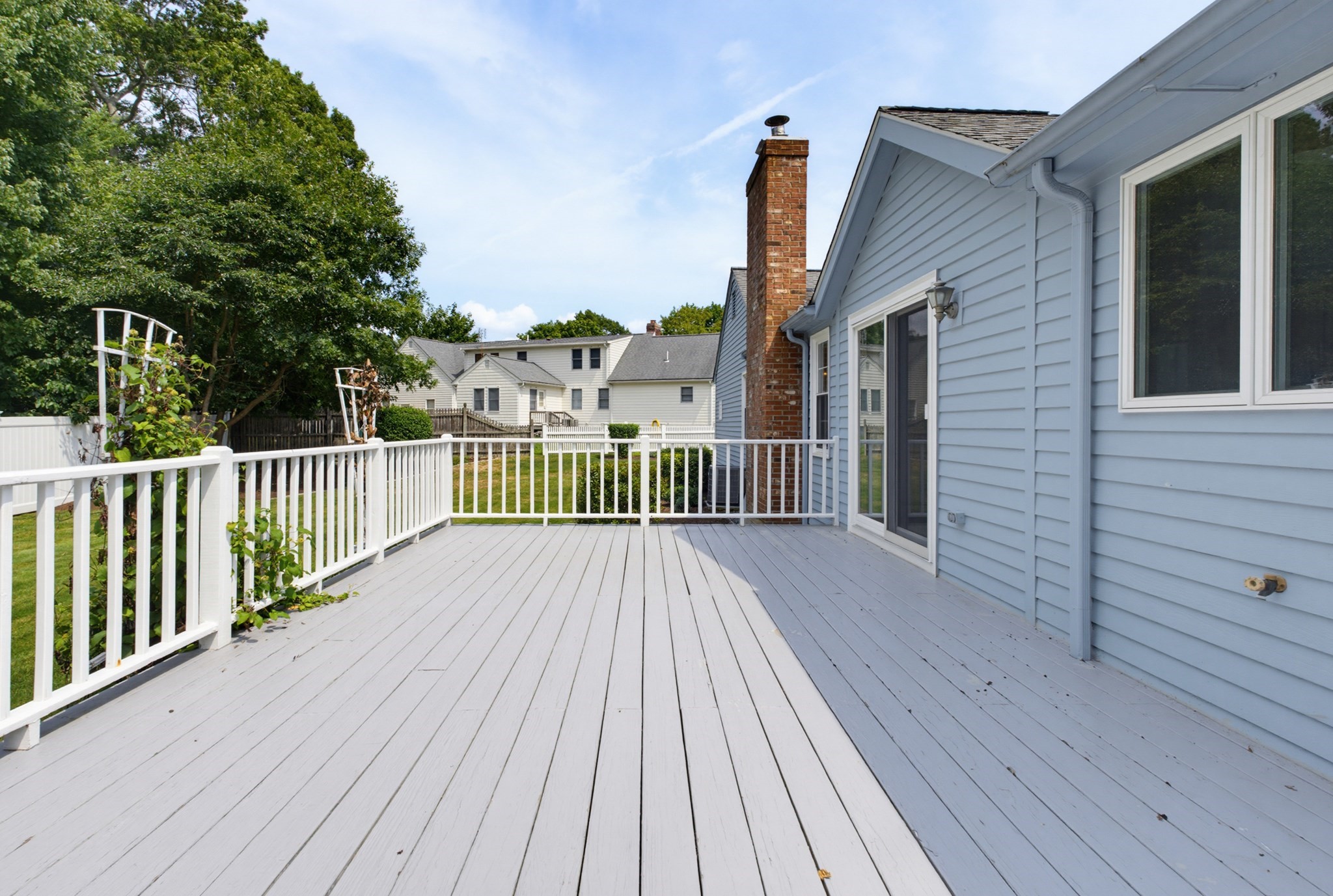 110 Colonial Road Property Photo 32