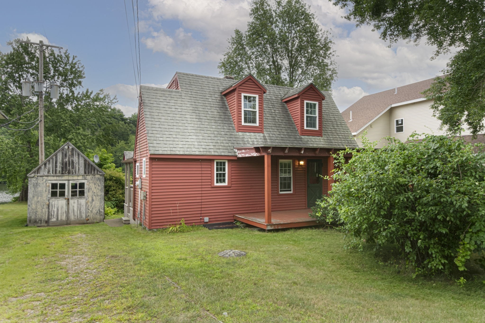 12 Fairground Rd Property Photo 3