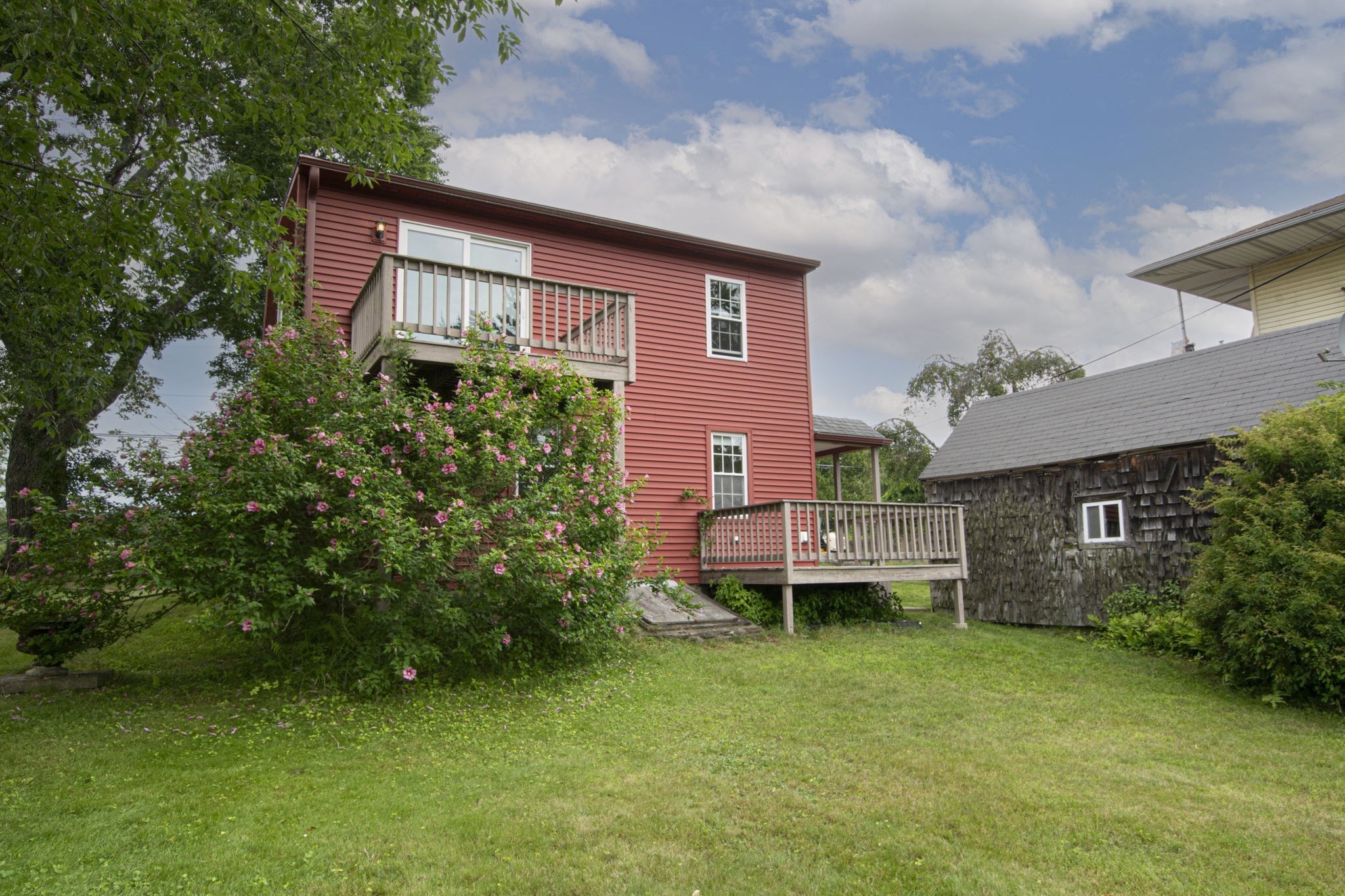 12 Fairground Rd Property Photo 4