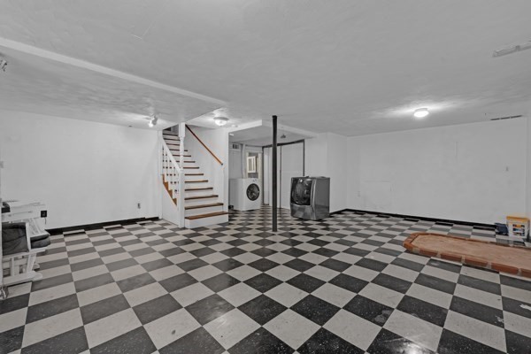 21 N Steele St Property Photo 4