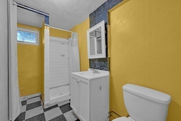 21 N Steele St Property Photo 6