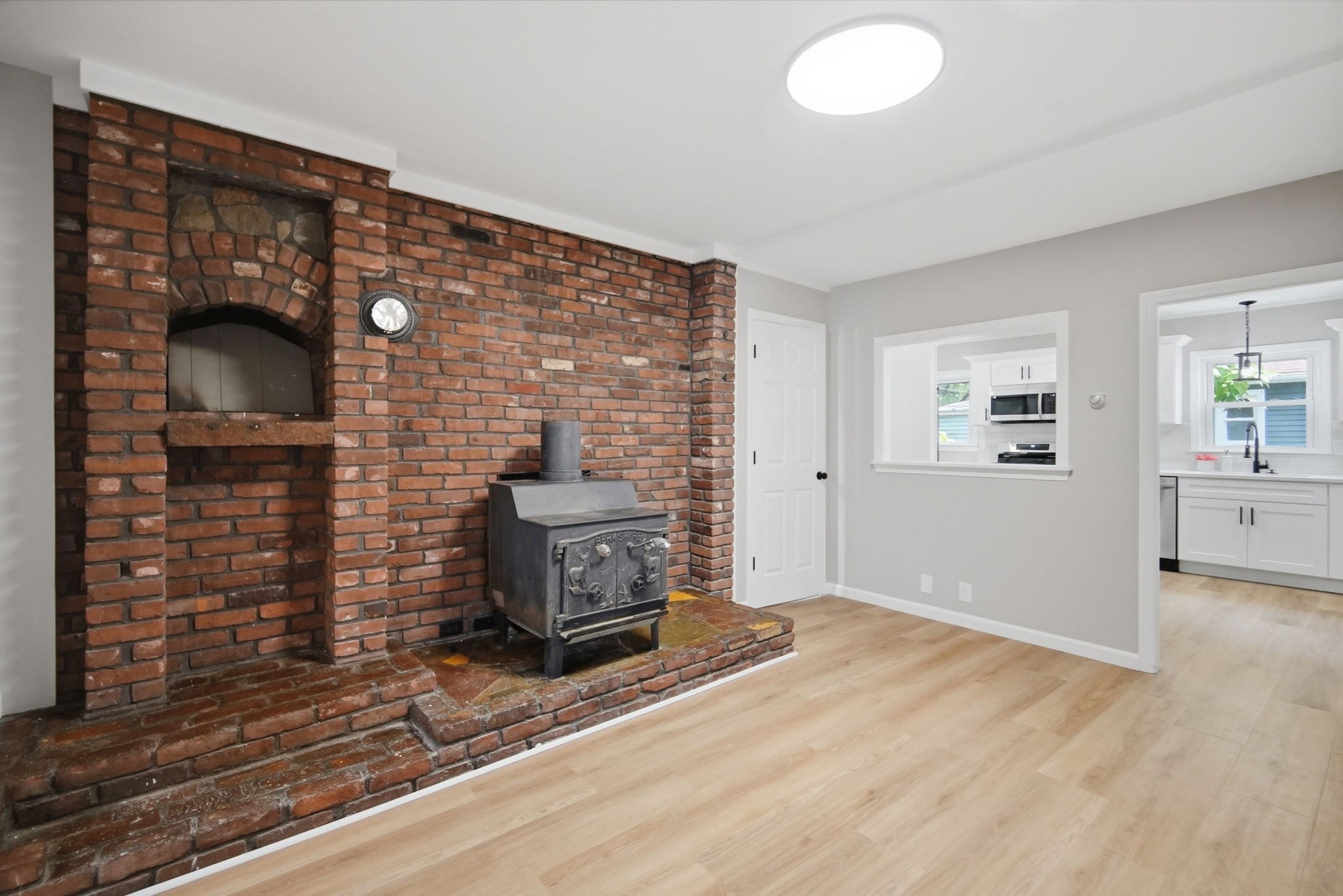 55 Fuller St Property Photo 14