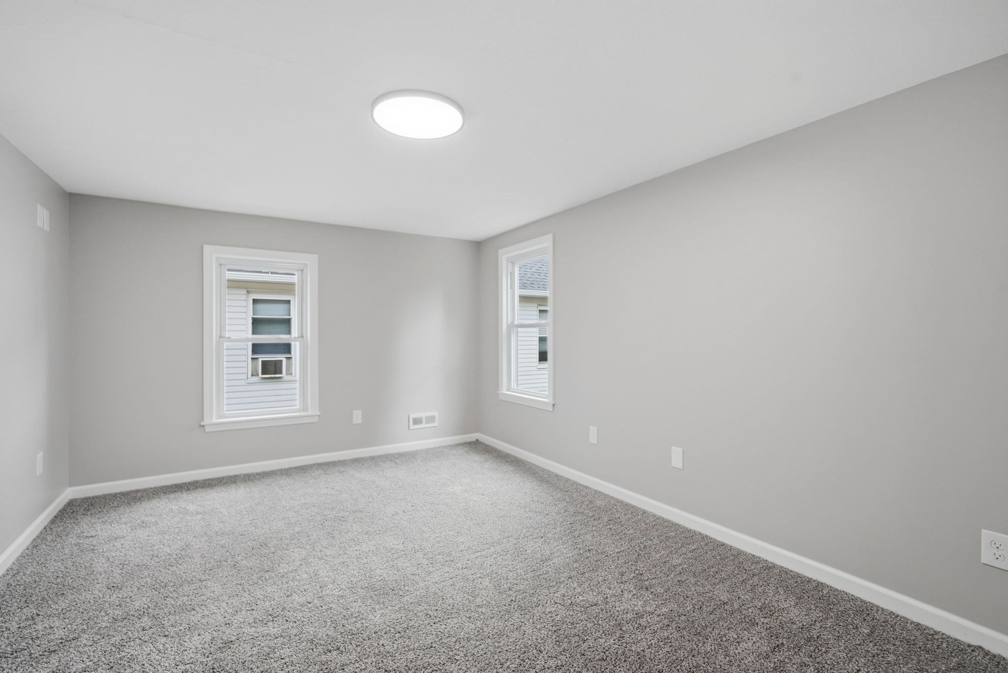 55 Fuller St Property Photo 31