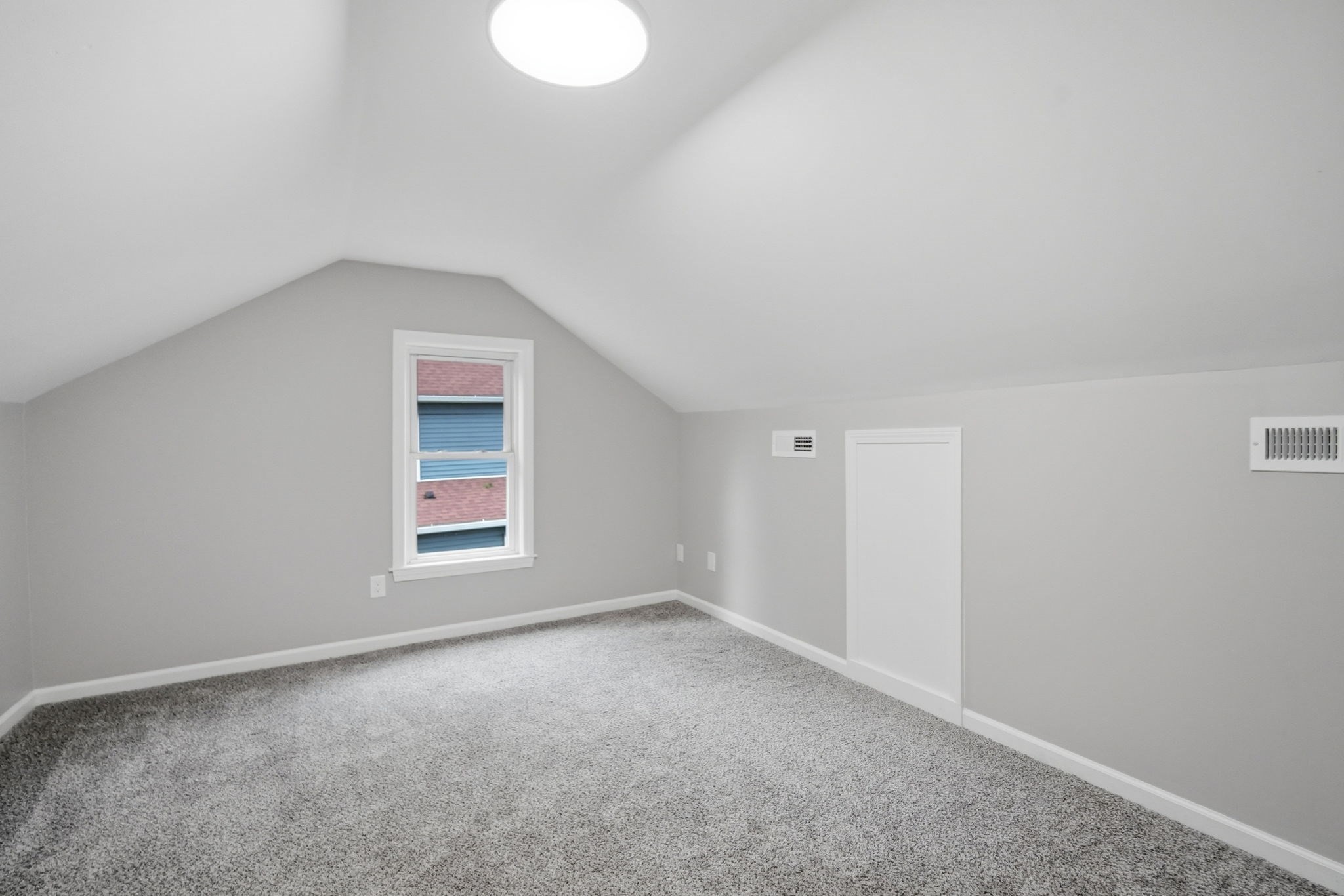 55 Fuller St Property Photo 35