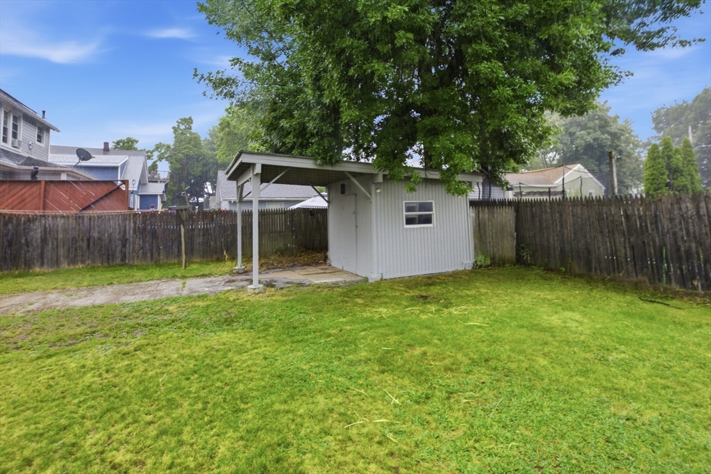 32 Sargon St Property Photo 29