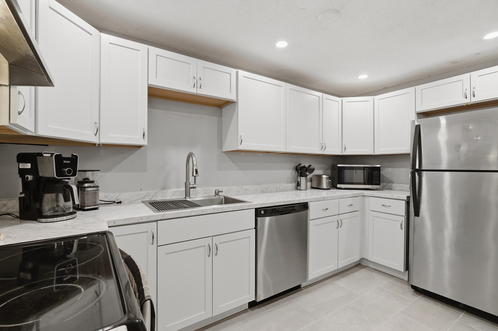 172 Ayer Road # A Property Photo 6