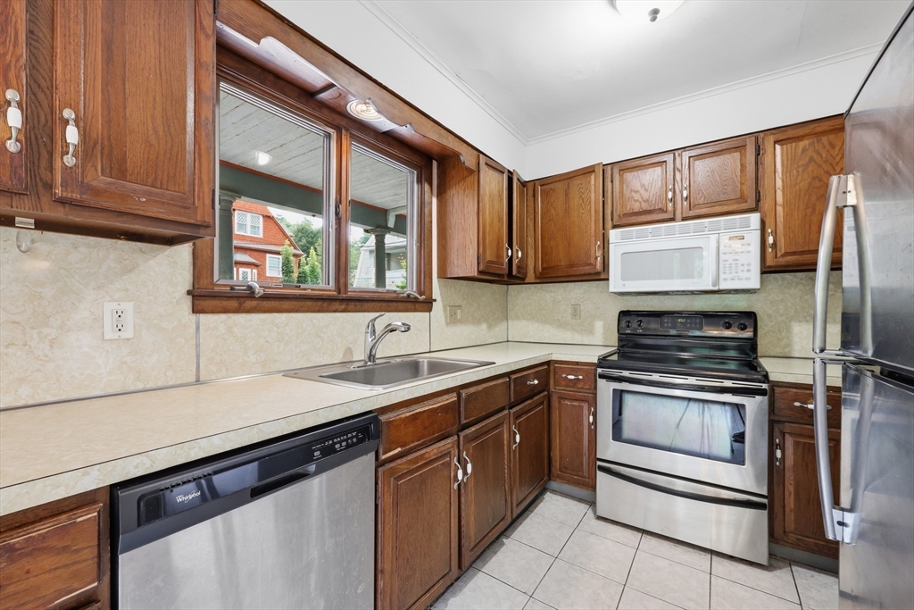 77-79 Firglade Avenue Property Photo 10