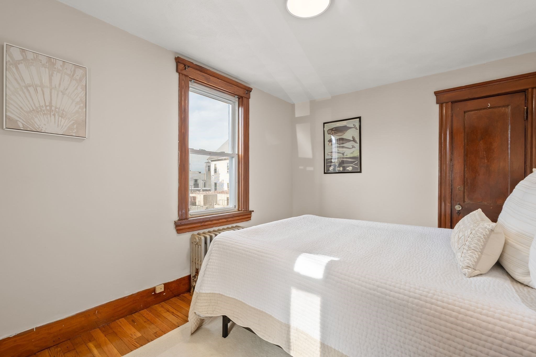 13 Oxford St Property Photo 8