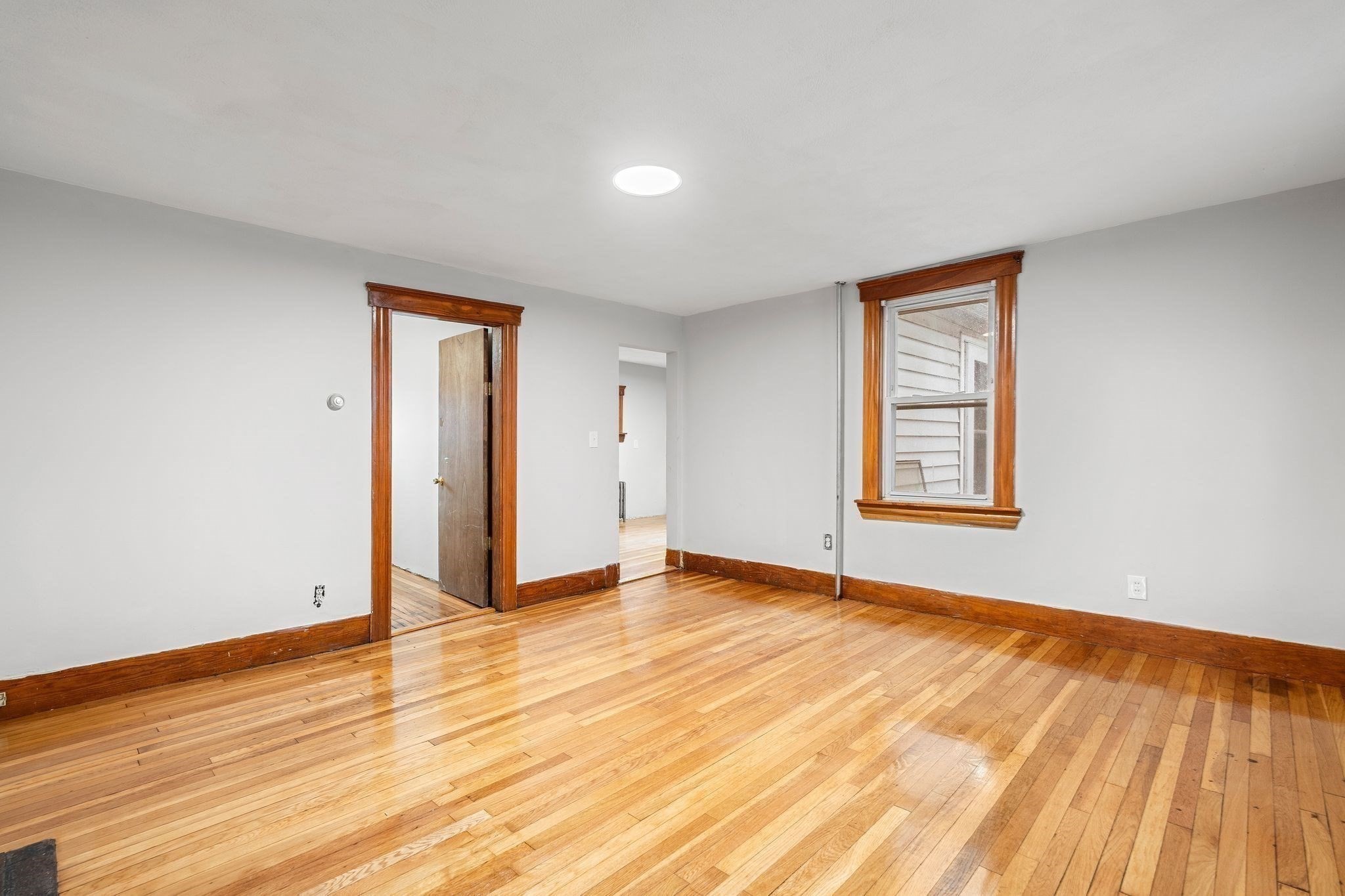 13 Oxford St Property Photo 13