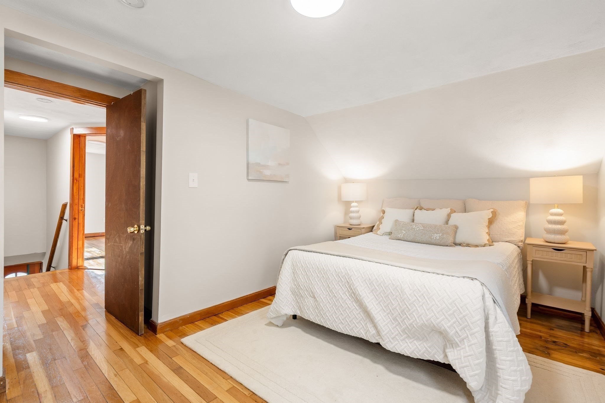 13 Oxford St Property Photo 16