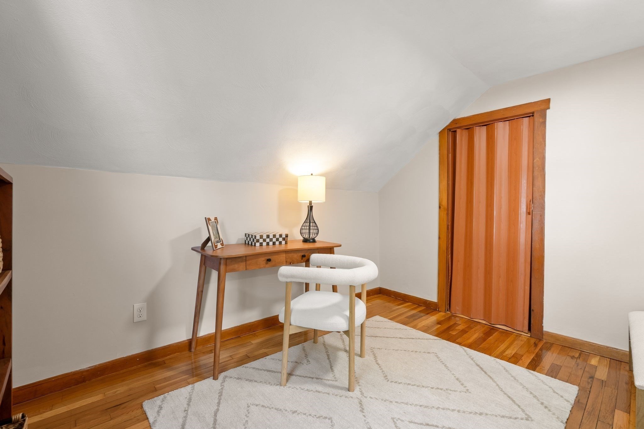 13 Oxford St Property Photo 20