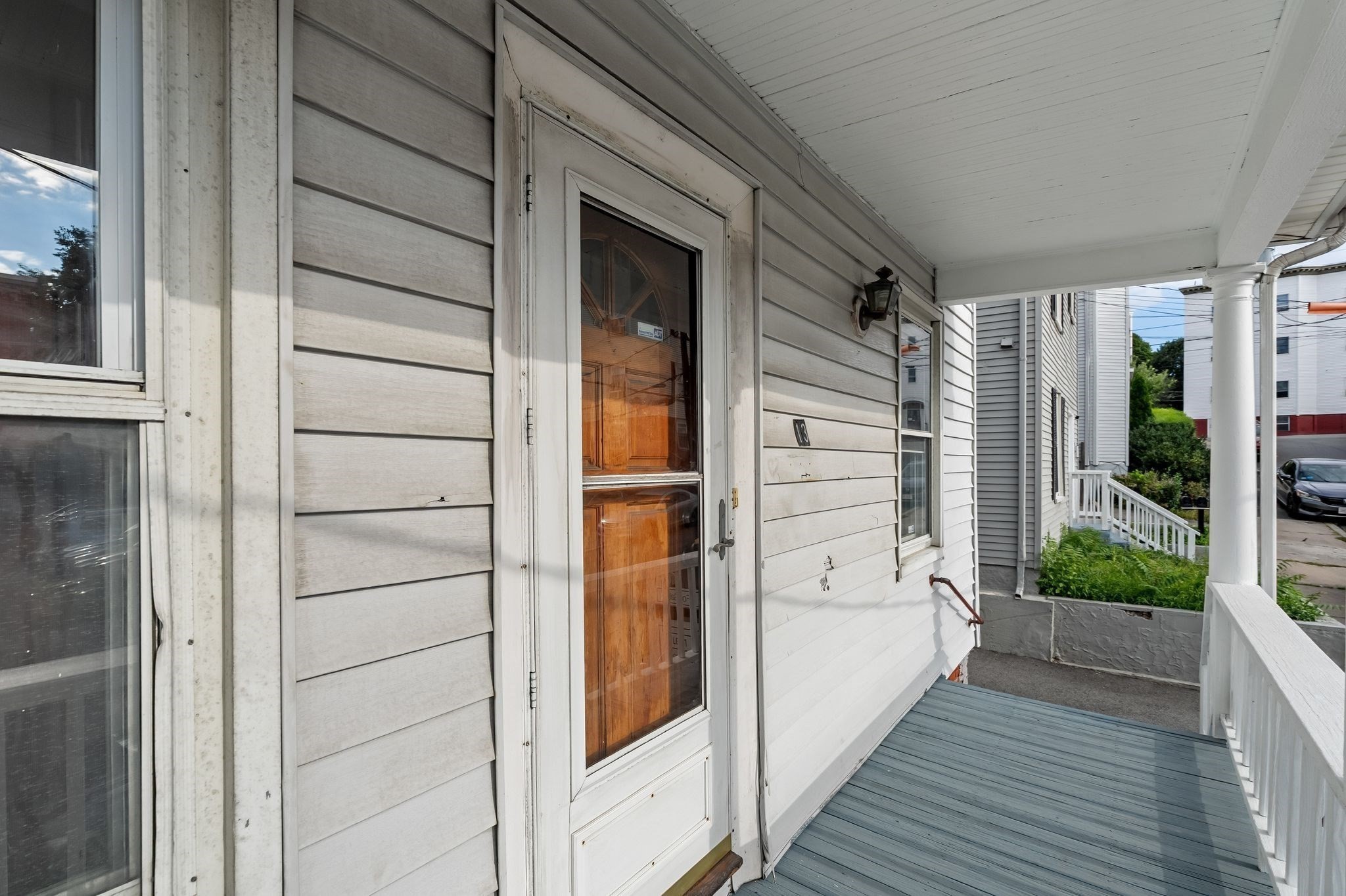 13 Oxford St Property Photo 27
