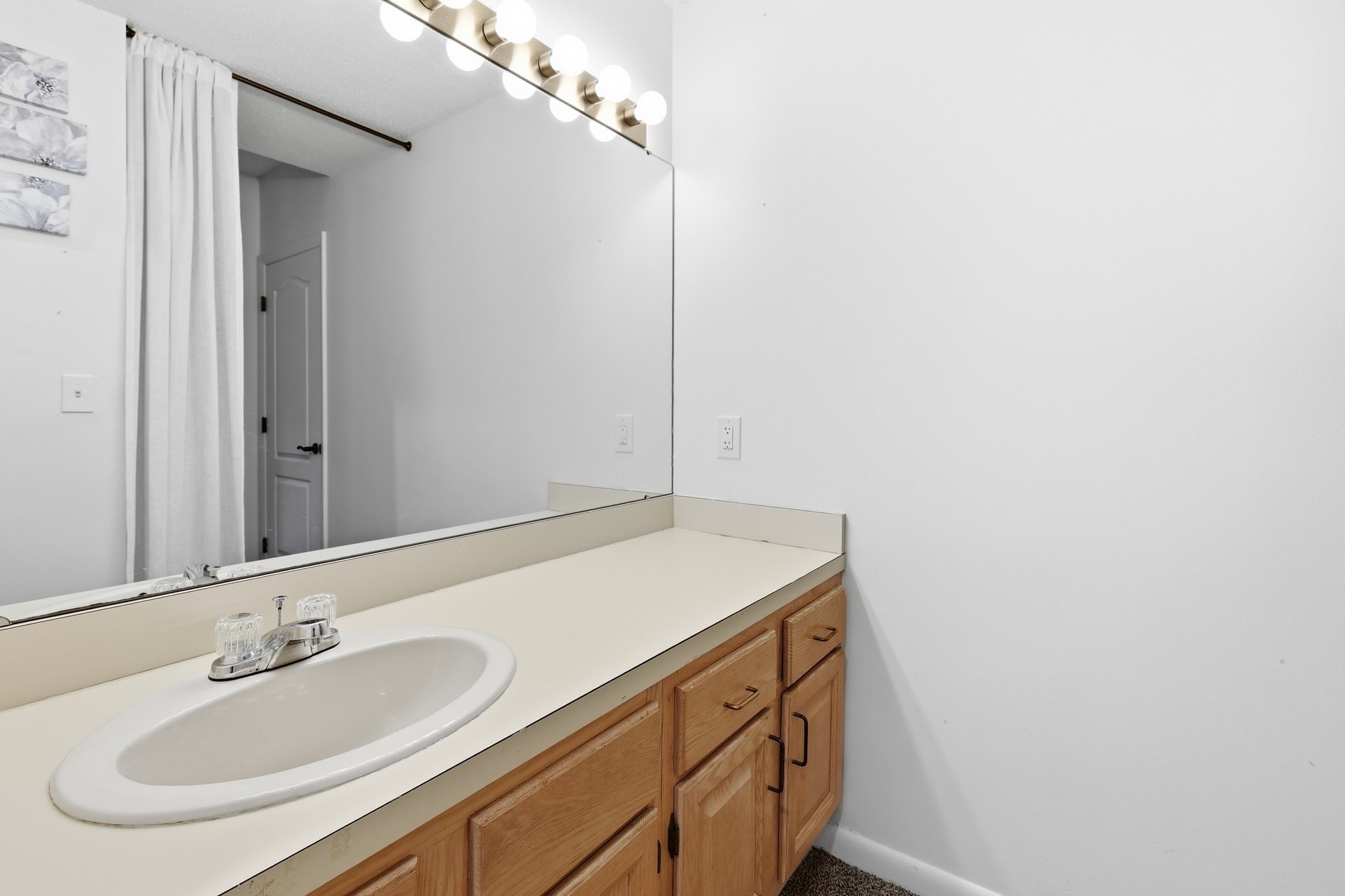 160 Burkhall St # 308 Property Photo 12