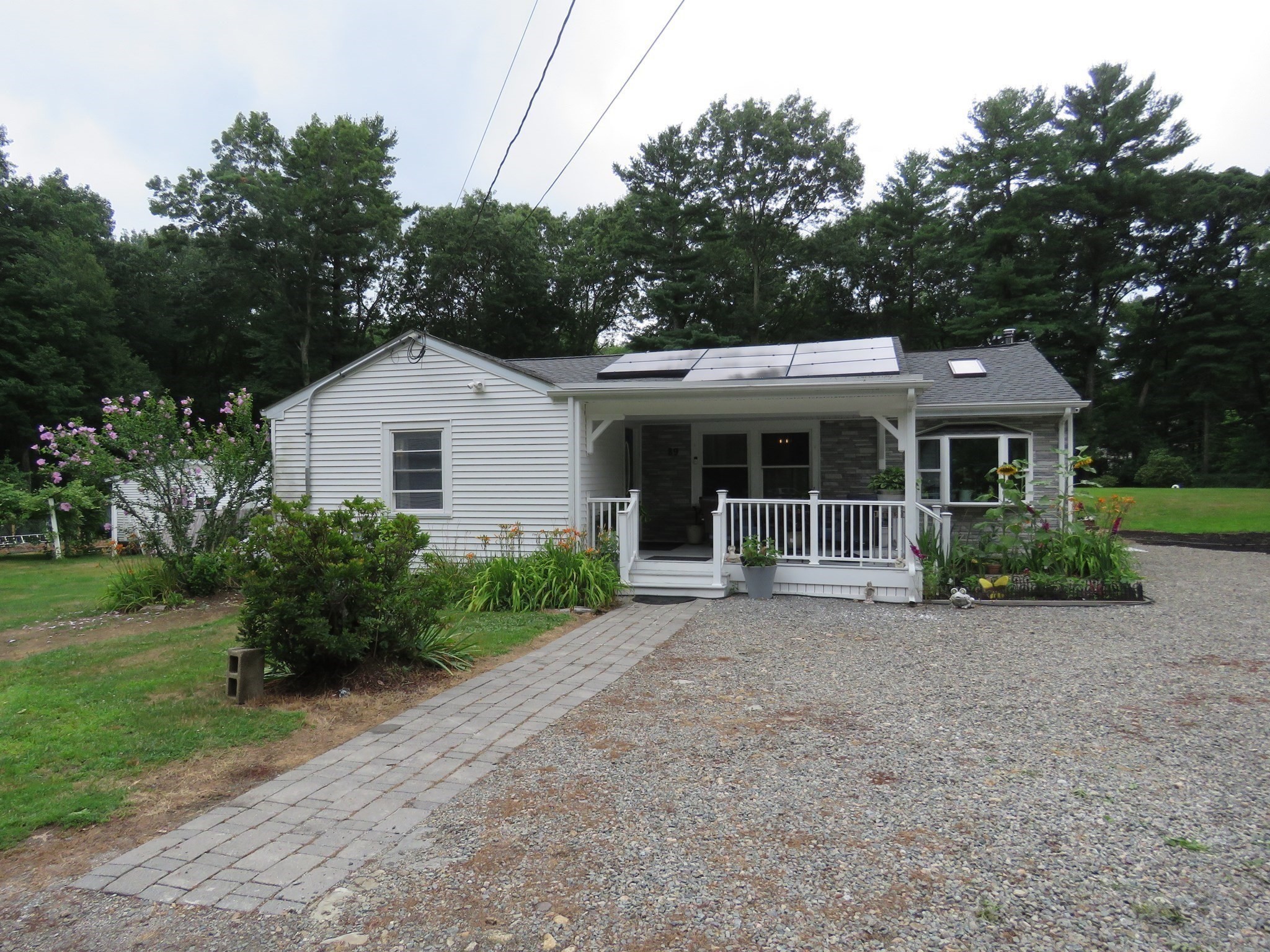89 N High Street Property Photo 1