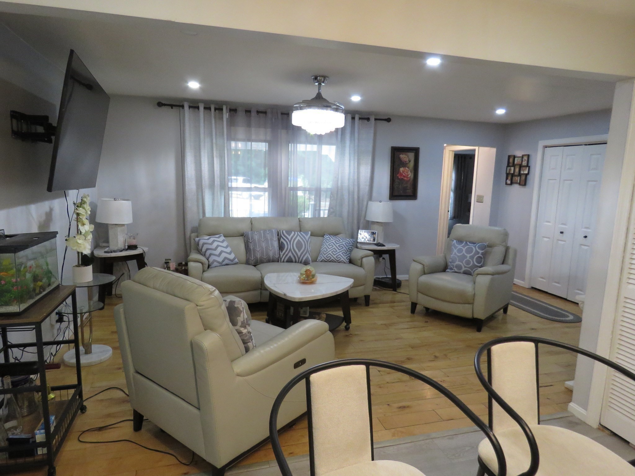 89 N High Street Property Photo 2