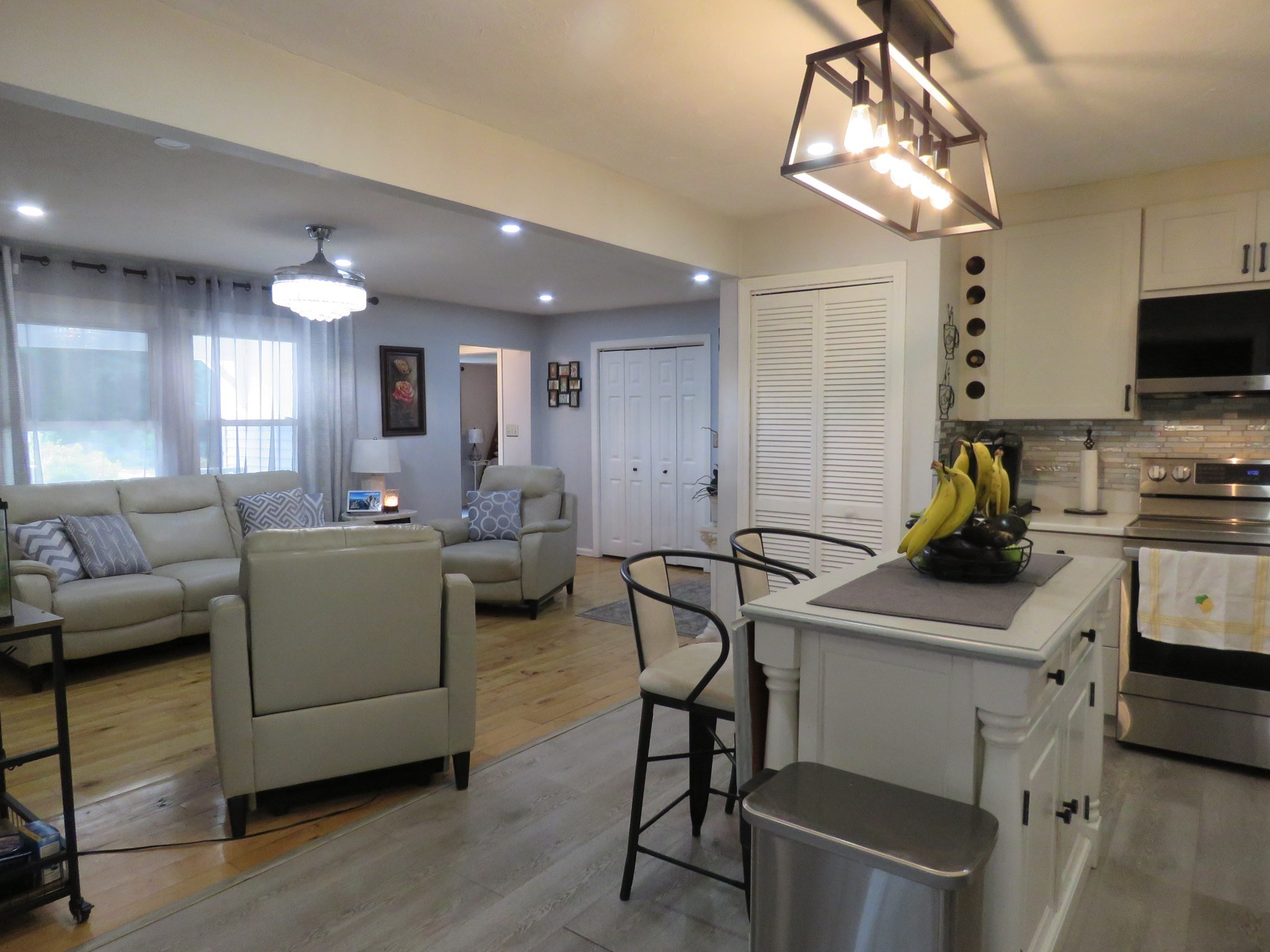 89 N High Street Property Photo 4